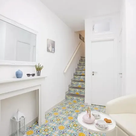 Brezza Marina-authentic Flat By The 索伦托