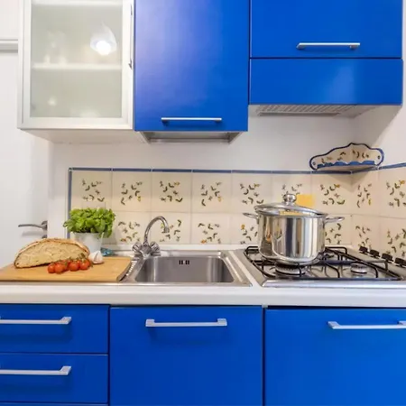 Appartamento Brezza Marina-authentic Flat By The