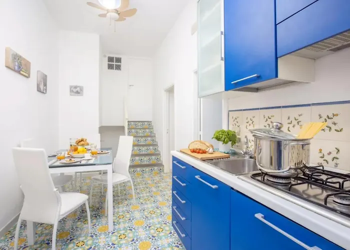 公寓 Brezza Marina-authentic Flat By The