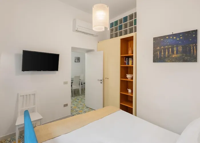 Brezza Marina-authentic Flat By The Appartement Sorrente